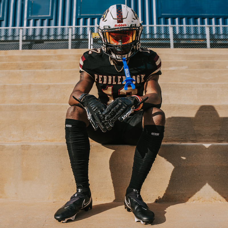 Load image into Gallery viewer, NXTRND XTD™ Scrunch Football Socks Black