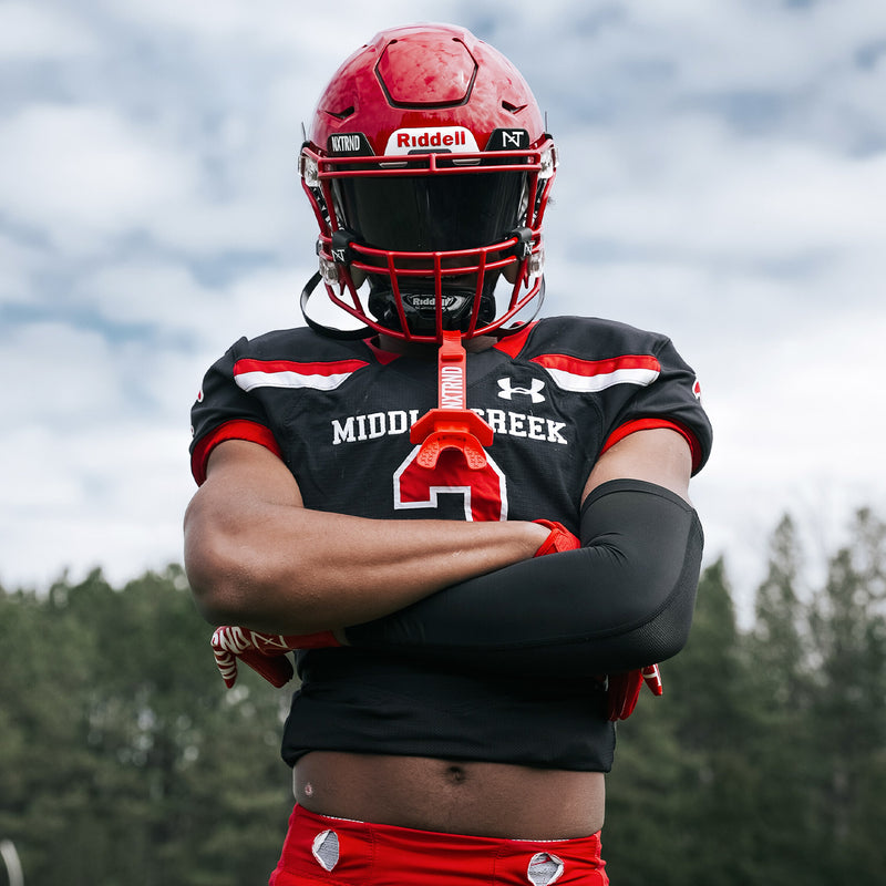 Load image into Gallery viewer, NXTRND VZR1™ Football Visor Black
