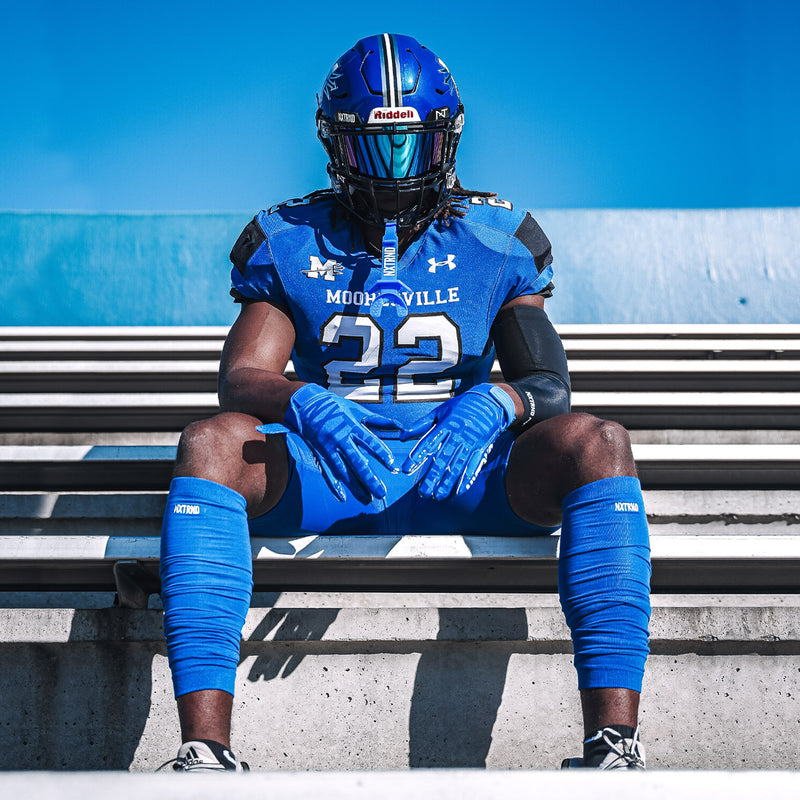 Load image into Gallery viewer, NXTRND Football Leg Sleeves Blue
