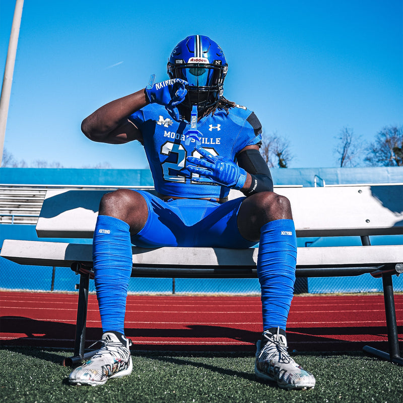 Load image into Gallery viewer, NXTRND XTD™ Scrunch Football Socks Blue
