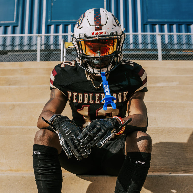 Load image into Gallery viewer, NXTRND VZR3™ Football Visor Clear Red