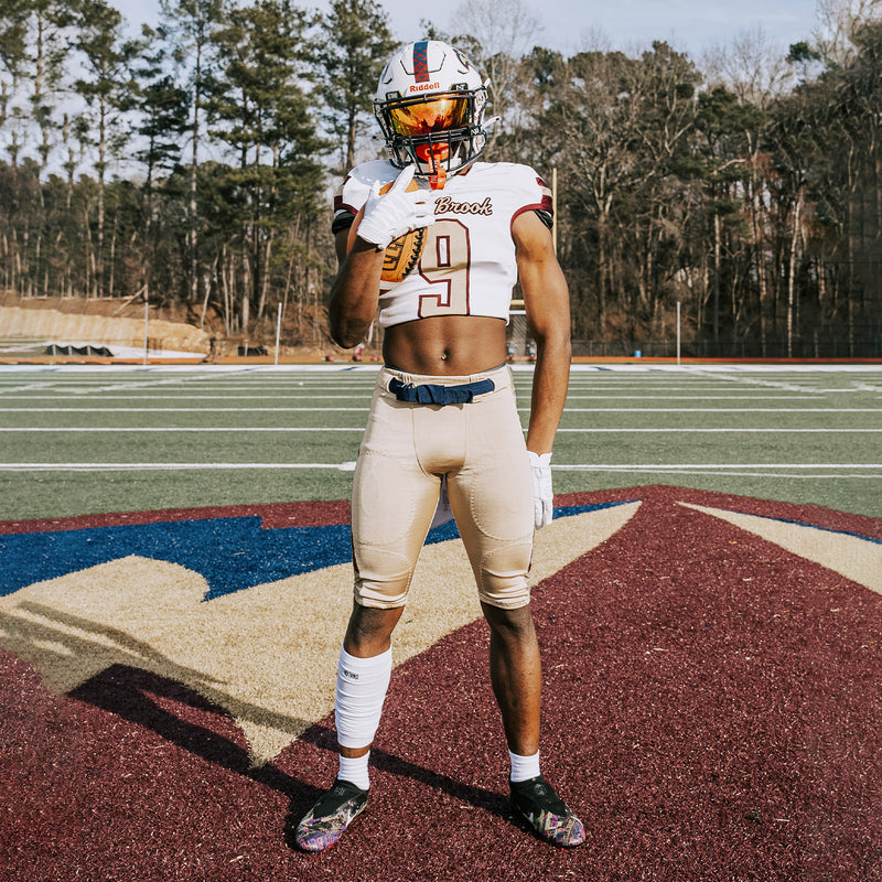 Load image into Gallery viewer, NXTRND Quarter Football Socks White 3-Pairs